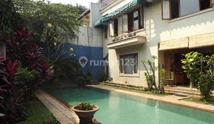 Rumah Siap Huni Dengan Private Swimming Pool Dalam Perumahan 1