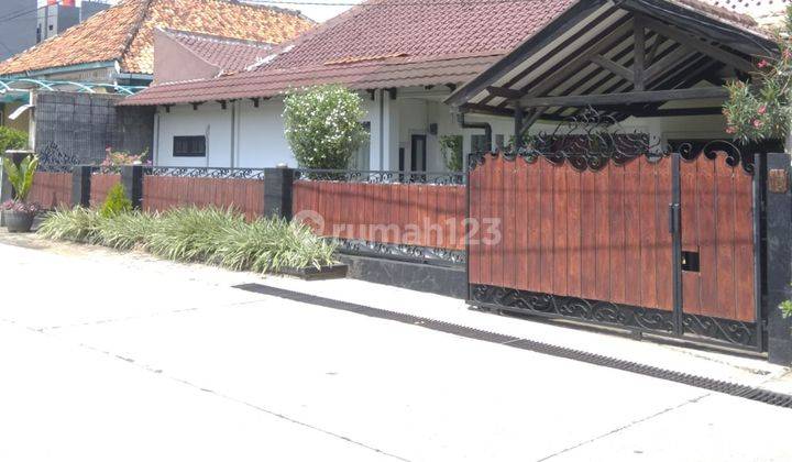 Rumah Cantik Dan Nyaman Lokasi Strategis di Pisangan Lama Jakarta Timur. Turun Harga  2