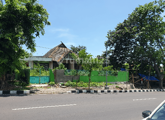 rumah pinggir jalan besar 2