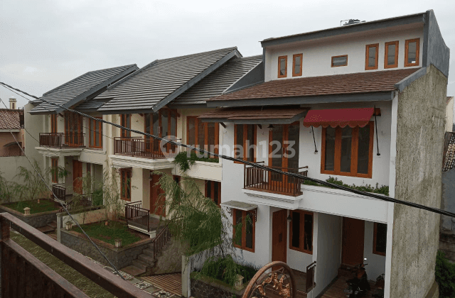 Rumah cantik minimalis baru dalam cluster 1