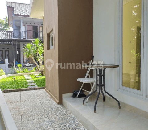 Rumah Hook Cantik Di Bintaro 1