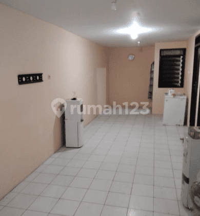 TURUN HARGA. Rumah puri anjasmoro full renov siap huni. 2