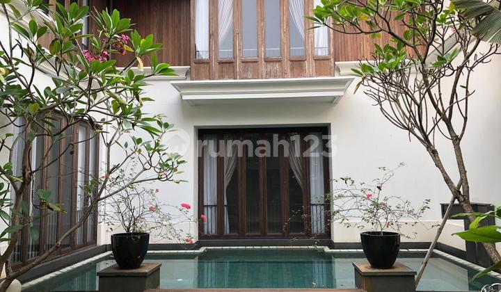 Rumah Modern Tropical 2 Lantai With Pool di Pejaten Kemang Area Rumah Modern Tropical 2 Lantai With Pool di Pejaten Kemang Area