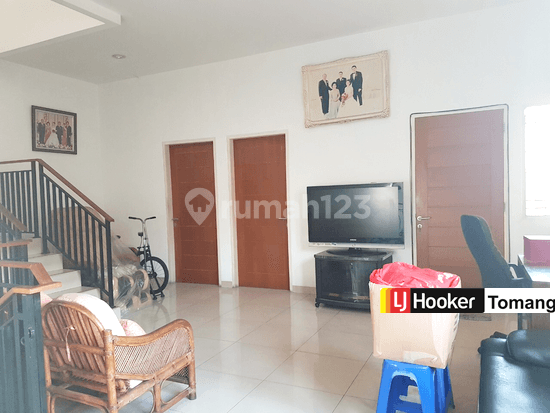 RUMAH Cantik Hook 3 lantai daerah Tomang, Jakarta Barat 2