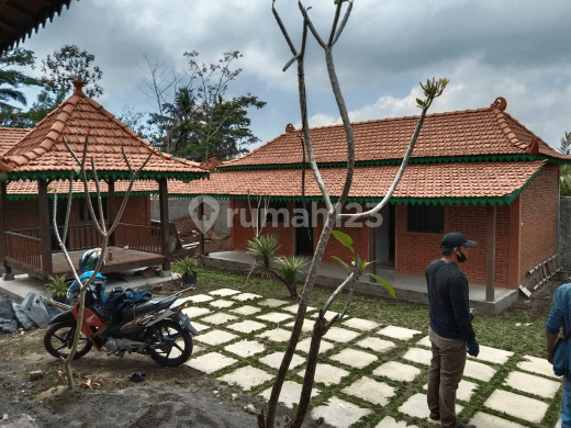 RUMAH KLASIK MODEL JAWA  DI TURI 1