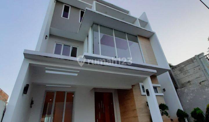 Townhouse di cilandak barat - Jakarta Selatan 1