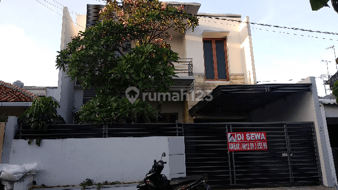 RUMAH ASRI DEKAT PONDOK INDAH 1