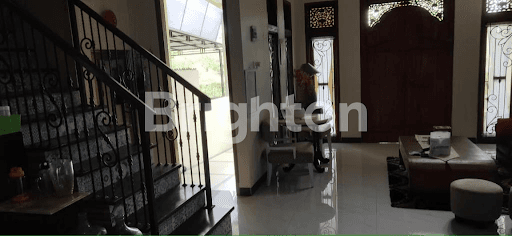 Rumah 2 Lantai Siap Huni Fully Furnished Riverside Malang 2