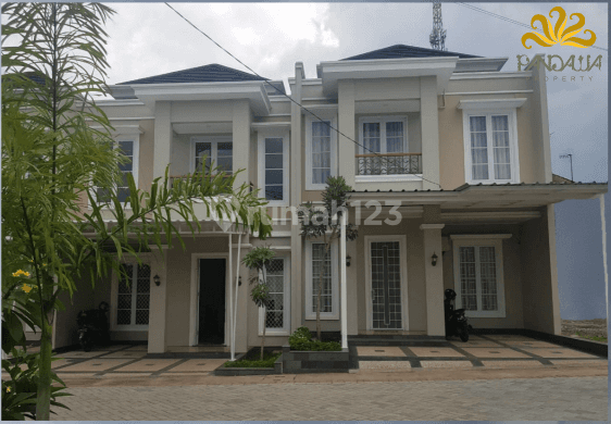 Rumah Townhouse dekat kampus Universitas Indonesia 2