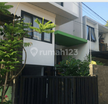 Rumah desain minimalis Jakarta Timur 1