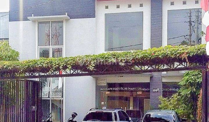 Kantor Dijual Tepi Jalan Raya Condong Catur 2