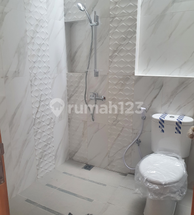 Rumah Minimalis New Setraduta Bandung 2