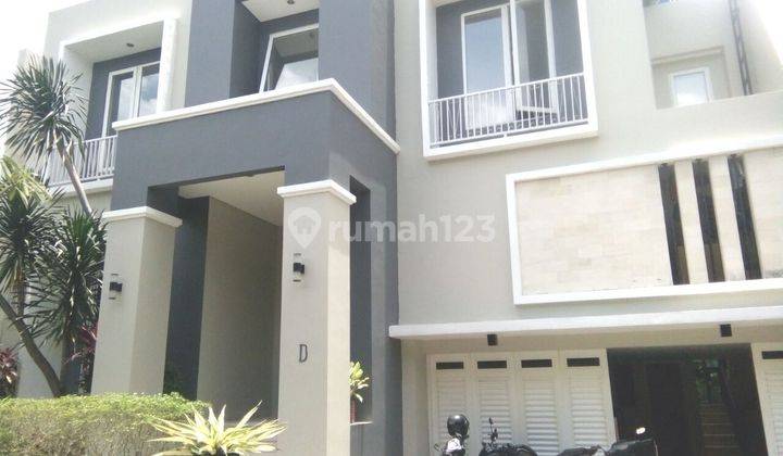 Disewa Rumah Cantik Dan Asri Kemang 1