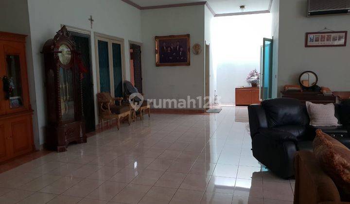 Rumah lama di puri indah jakarta barat 1