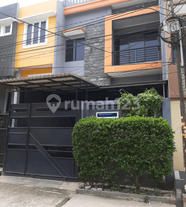 Rumah 3 lt minimalis grn garden 1