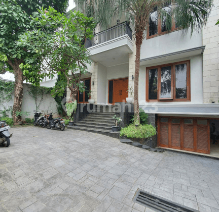 Menteng Rumah Mewah Bali Style, Jakarta Pusat 1