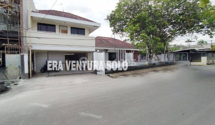 Rumah Lingkungan Elite Solobaru 1