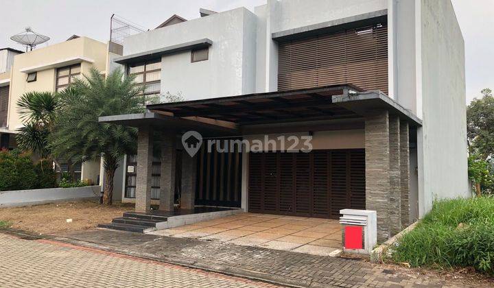 Rumah Modern Dengan Kolam Renang Kawasan Asri Green Cove BSD (NEGOTIABLE PRICE) 2