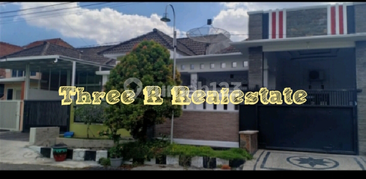 Turun harga limited stock, Rumah bonus furnish ada taman luar dan dalam harga menarik 2