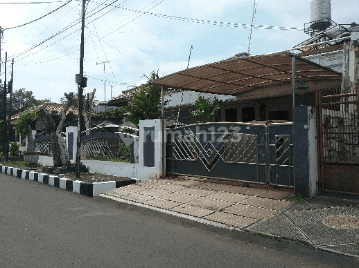 Rumah depan rs columbia, Kayu Putih - Jakarta Timur 1