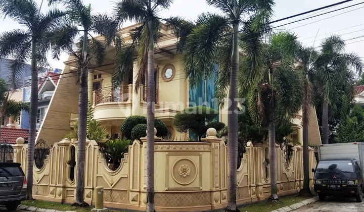 Rumah Mewah Taman Palem Lestari Cengkareng, Jakarta Barat