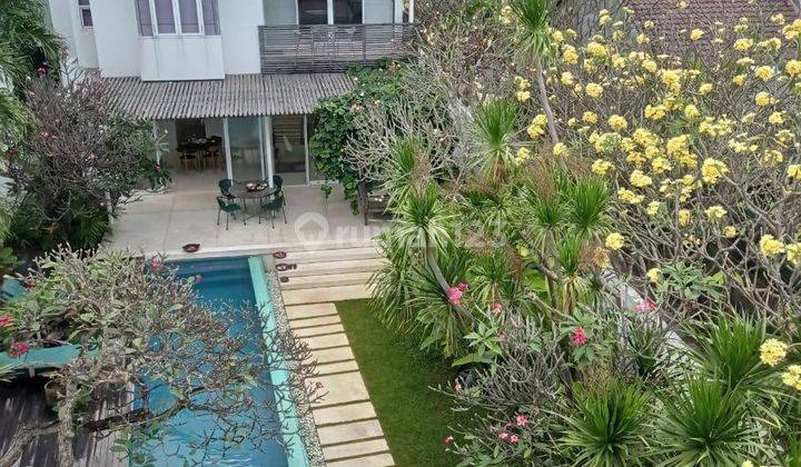 Villa for sale, 6 bedrooms, swimming pool, Seminyak, Bali 1