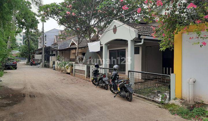 Rumah Di Pejaten Barat Dalam Kompleks Tenang Dan Strategis 2