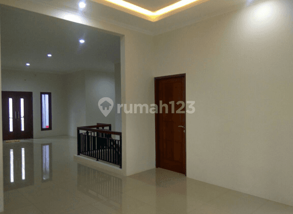 Single House Rumah Baru cantik dan mewah 2