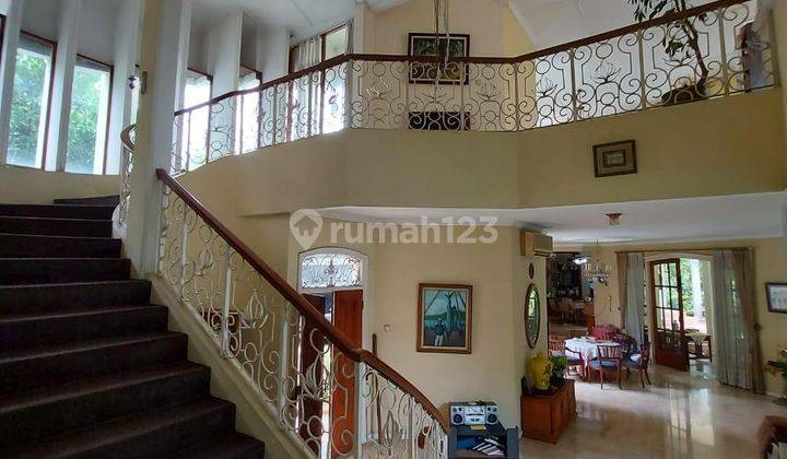 RUMAH MEWAH 2 LANTAI DAN PRIVATE POOL DIKEMANG 1