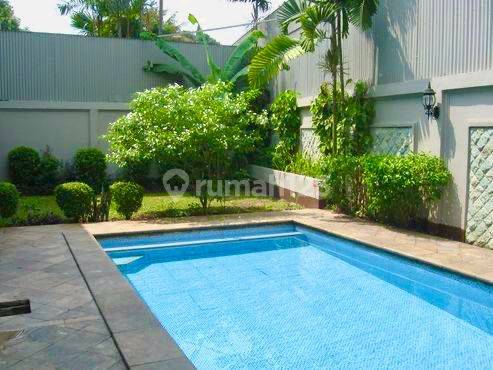 Kemang Utara Compound 4 Bedrooms With Private Pool Ajh04086 1