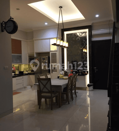 Luxurious Minimalis 3 Lntai Luas Dan Nyaman di Kelapa Gading 2