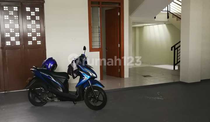 For Sale: House in Kumala Sinta KBP, Kota Baru Parahyangan, Padalarang 2