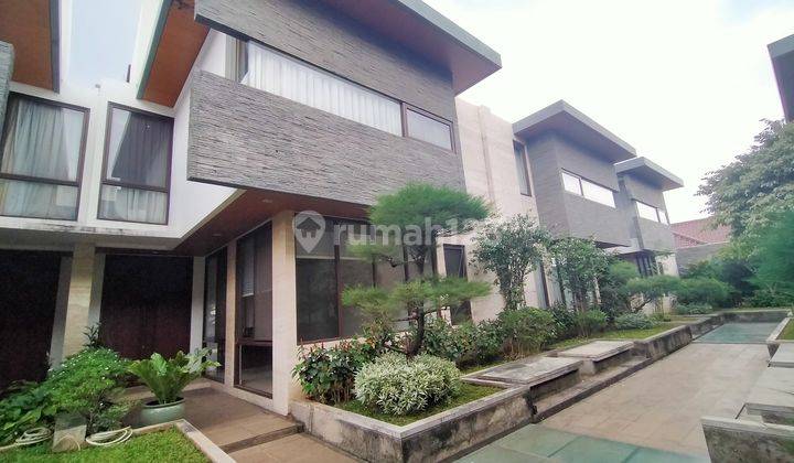 TURUN HARGA!! TOWNHOUSE BERGAYA MODERN TROPICAL MINIMALIS DI AMPERA KEMANG 1