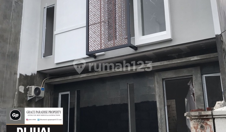 Rumah baru 2 lantai Medokan Asri