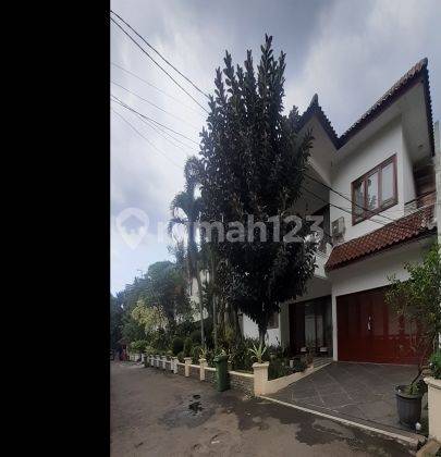 Rumah 2 Lantai Fully Furnished Siap Huni Dalam Compound Di Ampera-Kemang 1