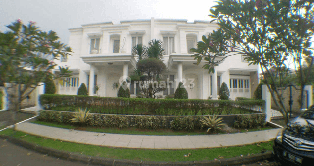 Rumah megah besar di Bukit Golf BSD, dekat lapangan golf BSD. 1