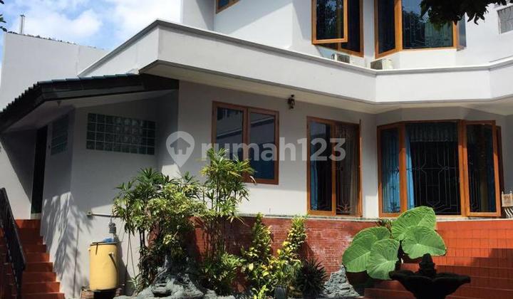 For Sale Spacious House in Jagakarsa.. Well Maintained