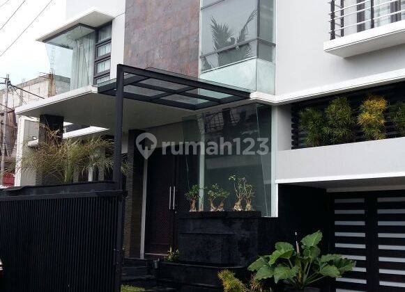 Rumah Kemang uk 225 full furnished rapi dan siap huni 1