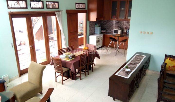 Rumah di Legenda Wisata, Rapih, Posisi Hoek 1