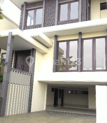 Rumah Modern dan Lux dalam Cluster 2