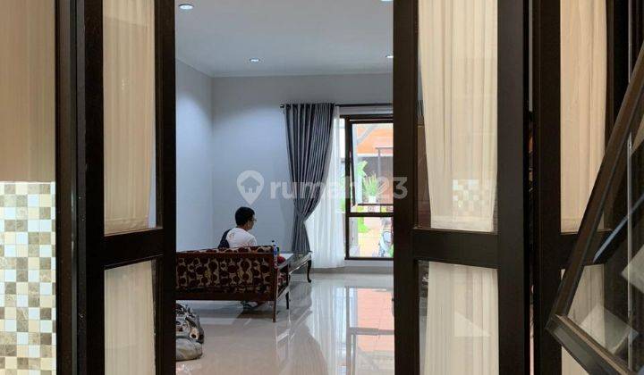 Rumah dalam komplek yang asri 2