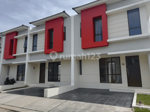 Rumah cantik brand new di Graha Raya 1