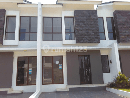 Rumah baru 2 lantai di Graha Raya 2