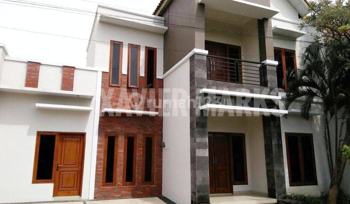 Rumah cluster siap huni 2 lantai di SoloBaru 1