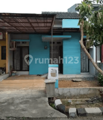 Rumah rapi siap huni di Graha Raya 1