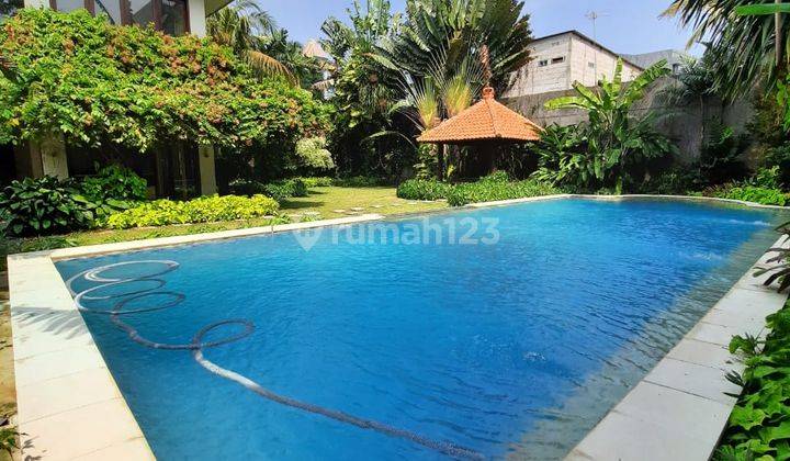 Big and beautiful house at Kemang, South Jakarta, is available now 2