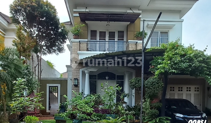 Grand Wisata Rumah Exclusive + Kolam Renang Pribadi Hadap Timur