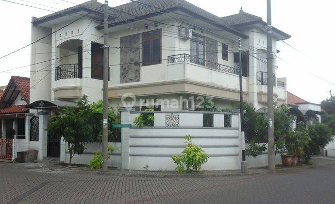 Rumah 2 Lantai Sertifikat Hak Milik di Babatan Pratama, Surabaya 1