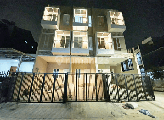 Rumah baru di taman ratu 1