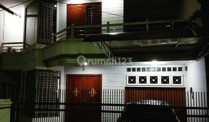 Rumah Semi Furnish di Green Garden Jakarta Barat 1